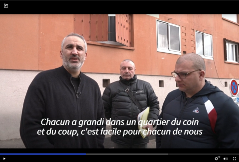 Marseille: Dans les quartiers nord, inciter les gens à voter